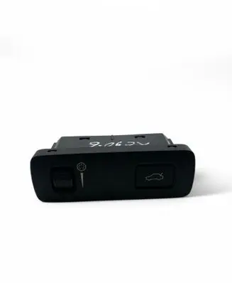 Tailgate opening switch