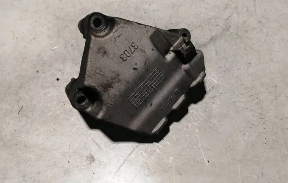 Buick Encore I Engine mounting bracket 95073703