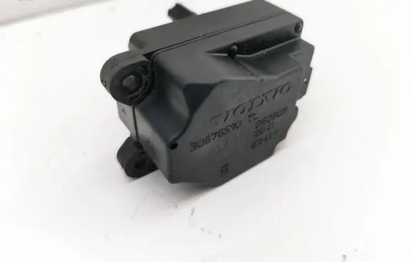 Volvo V70 Air flap motor/actuator 30676510 E2427 060608