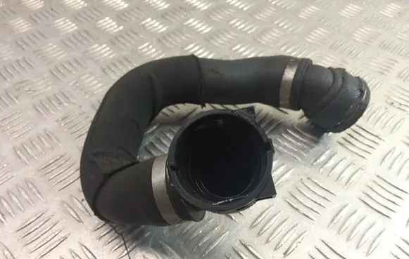 BMW X3 F25 Engine coolant pipe/hose 7601848