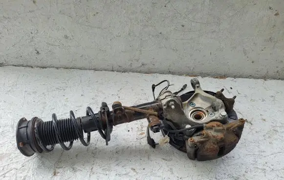 Volkswagen Touran III Front wheel hub spindle knuckle 5Q0407258A
