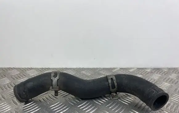 KIA Sorento Engine coolant pipe/hose