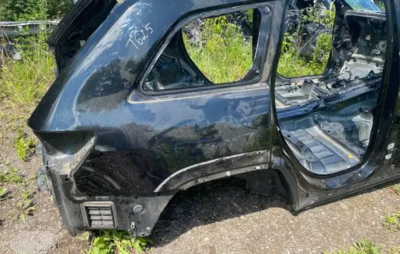 Jeep Grand Cherokee Rear quarter panel 