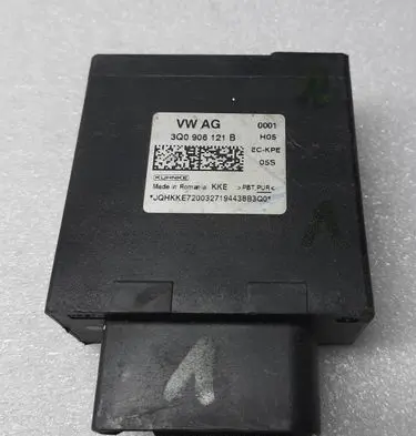 Skoda Octavia Mk3 (5E) Fuel injection pump control unit/module 3Q0906121B