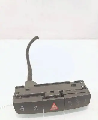 Opel Insignia A Hazard light switch 13271927 GE9138