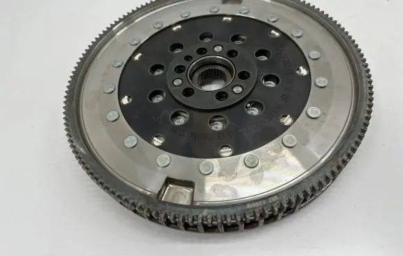 Mercedes-Benz CLA C118 X118 Flywheel A2820301400