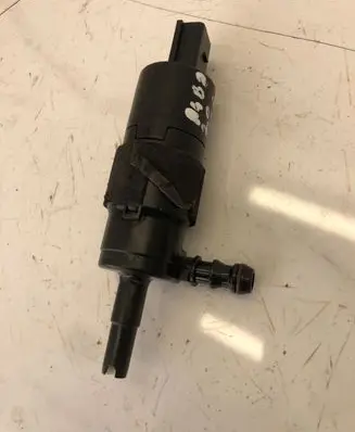 Audi A4 S4 B8 8K Headlight washer pump 3B7955681 00101612V