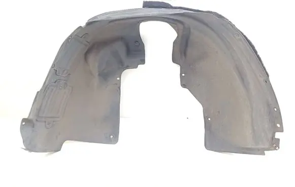 Front wheel arch liner splash guards