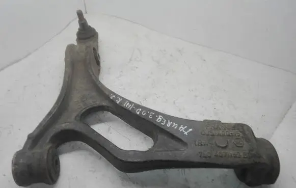 Volkswagen Touareg I Front lower control arm/wishbone 7L0407153B