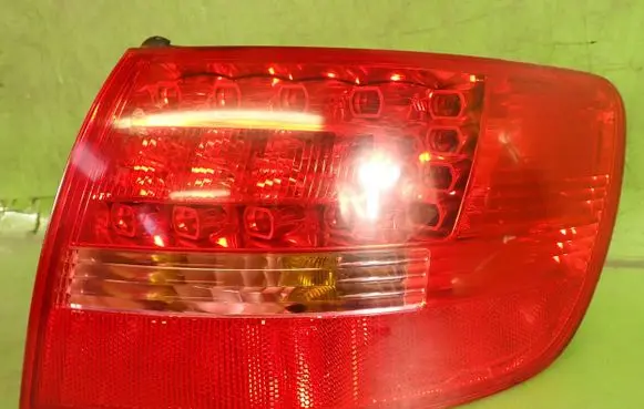 Audi A6 S6 C4 4A Rear/tail lights 89037056