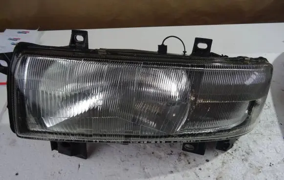 Nissan Interstar Headlight/headlamp 38210748