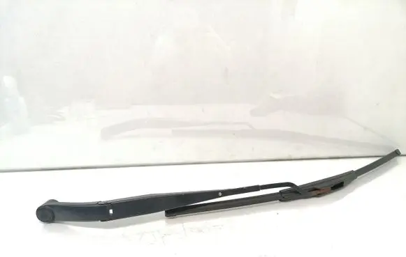 KIA Rio Front wiper blade arm Z8217