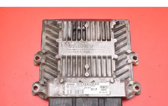 Volvo S40 Engine control unit/module ECU 30771350AA