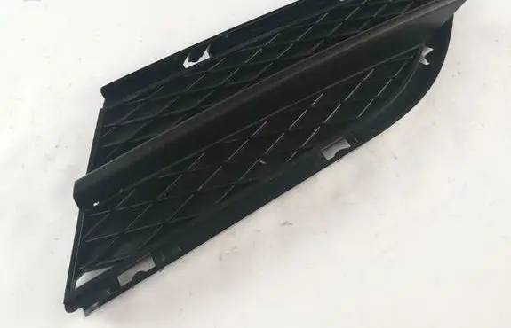 BMW 3 E90 E91 Front bumper lower grill 51117138417