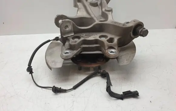 Chrysler Pacifica Rear wheel hub 017AB