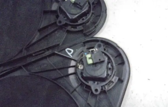 Peugeot 1007 Panel speaker 9647540877