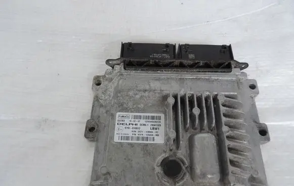 Ford Focus Engine control unit/module ECU DS7112B684XC