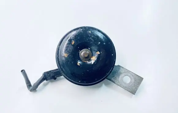 Mitsubishi Lancer X Horn signal 8211A016