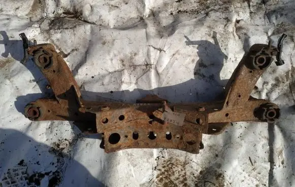 Toyota Avensis T250 Rear subframe 