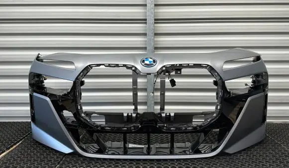 BMW 7 G70 Front bumper