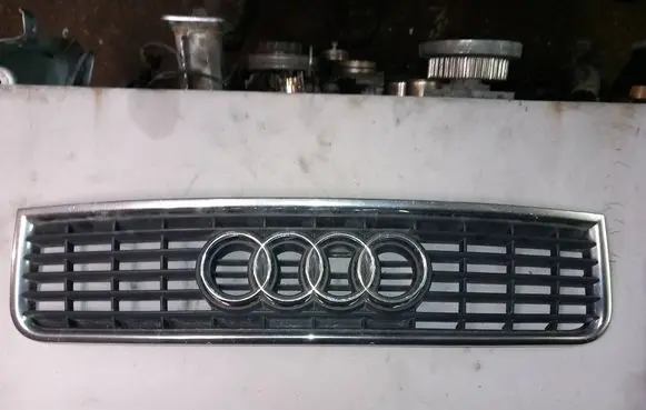 Audi A4 S4 B6 8E 8H Front grill 8E0853651