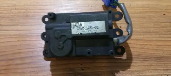 Mazda MX-6 Air flap motor/actuator ga601ga5r