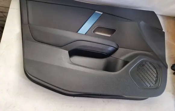 Citroen C4 III e-C4 Front door card panel trim