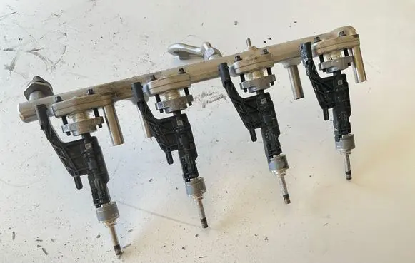 BMW 3 G20 G21 Fuel injector 8656548 0261500437