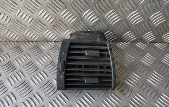 BMW X5 E53 Dashboard side air vent grill/cover trim 64228402216 8402216
