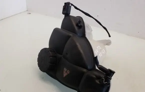 Mercedes-Benz R W251 Coolant expansion tank/reservoir 2515000049