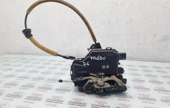 Seat Toledo II (1M) Rear door lock
