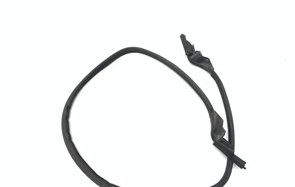 Jaguar XK - XKR Rear door rubber seal (on body) C2P20357