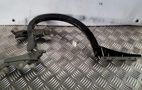 Audi A6 C7 Tailgate/trunk/boot hinge 4G5827302B