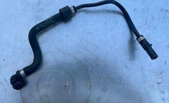 BMW 5 F10 F11 Coolant pipe/hose 7619700