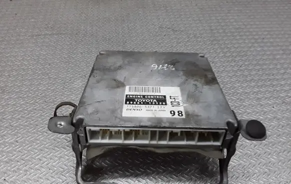 Toyota Corolla Verso E121 Engine control unit/module 8966113120 1758005371