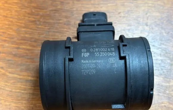 Opel Vectra C Mass air flow meter 0281002618 55350048 11291209