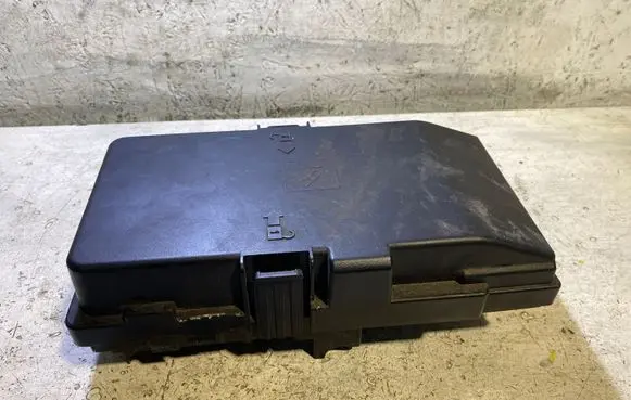 Chrysler 200 Fuse box set 68137441AD 473530 N683699
