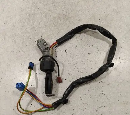 Citroen C5 Ignition lock 9648445180