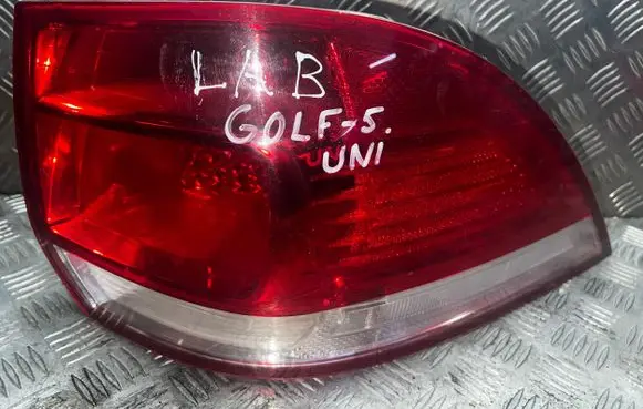 Volkswagen Golf V Rear/tail lights