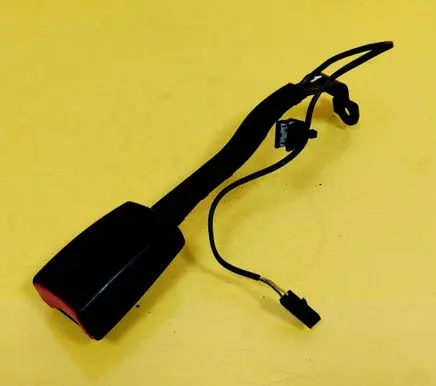 Volkswagen Golf V Front seatbelt buckle 1K4857756F