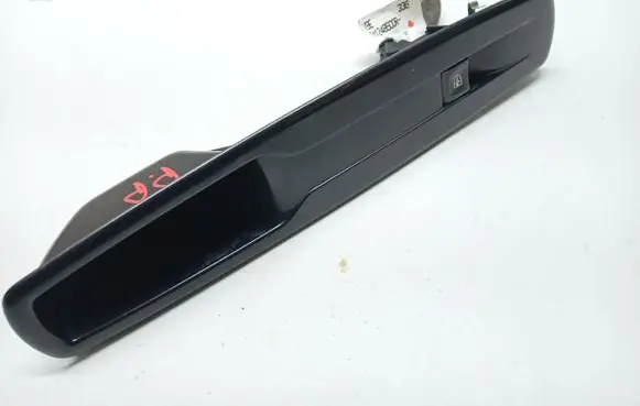 Renault Fluence Quarter vent window switch 841248500R