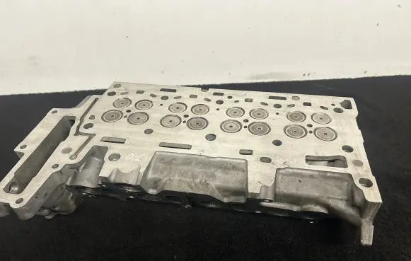 BMW 3 E92 E93 Engine head 779767807 781019607 08093001079