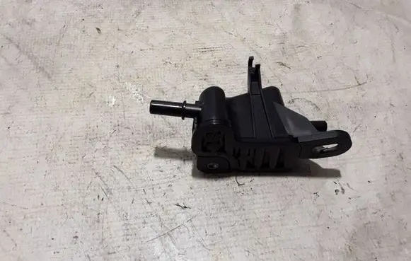 Renault Trafic III (X82) Other engine bay part 175619502R