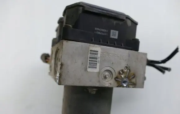 Mini Cooper Countryman R60 ABS Pump 6866011