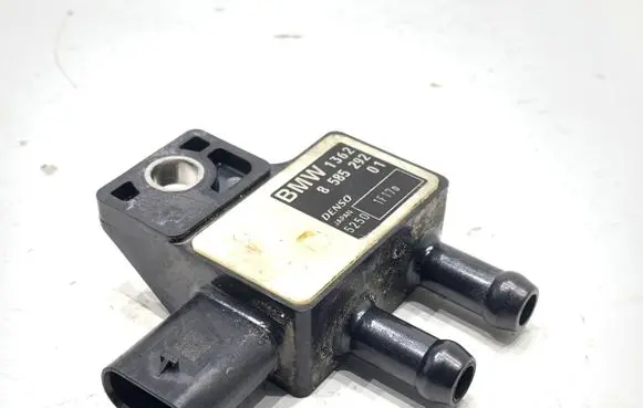 BMW 5 G30 G31 G38 Exhaust gas pressure sensor 8585292