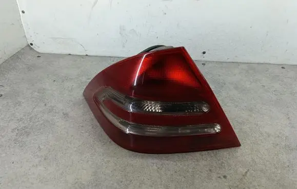 Mercedes-Benz C W203 Rear/tail lights 