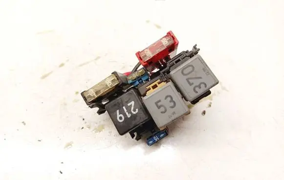 Audi A4 S4 B5 8D Fuse box set 141951253b