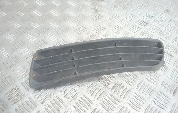 Audi A4 S4 B5 8D Front bumper lower grill