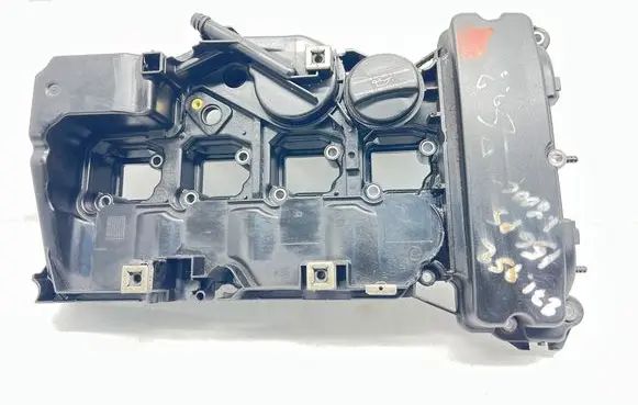Mercedes-Benz C W203 Rocker cam cover A2710101030