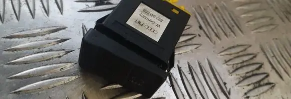 Audi 80 90 S2 B4 Fog light switch 893941563